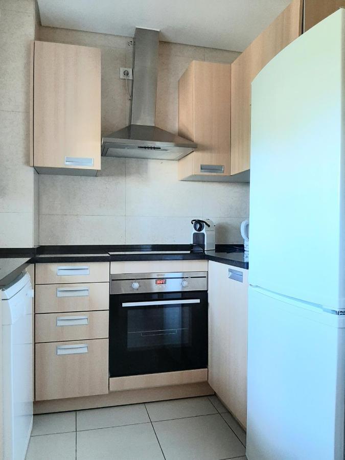 Front Beach Apartment - Quinta Da Barracuda อัลบูเฟรา ภายนอก รูปภาพ